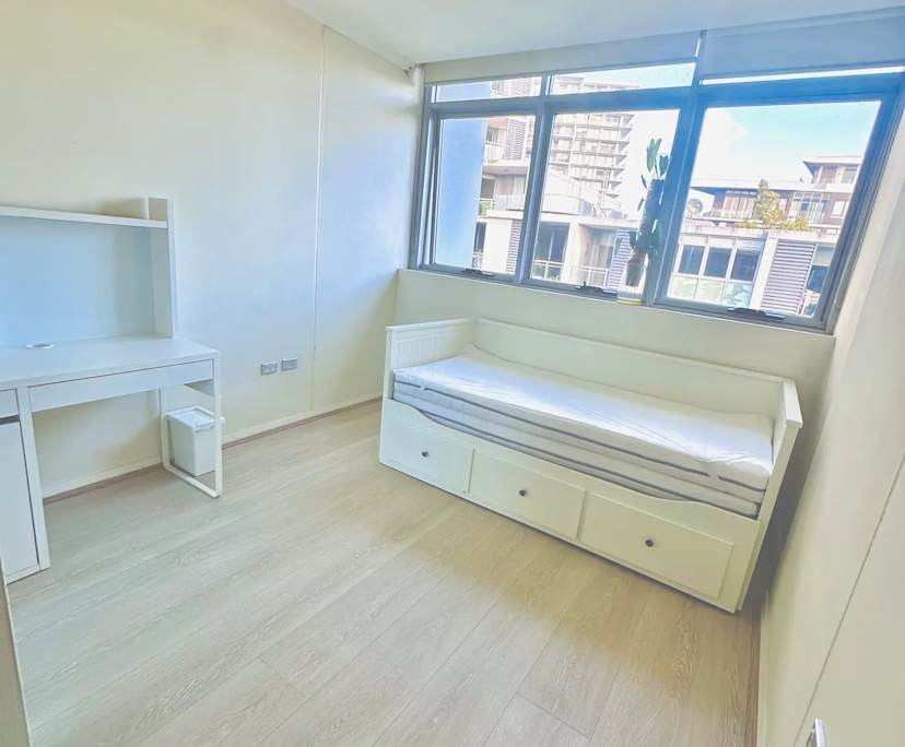 Furnished room with own bathroom