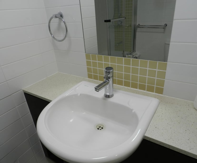 $440, Flatshare, 2 bathrooms, Surfers Paradise QLD 4217