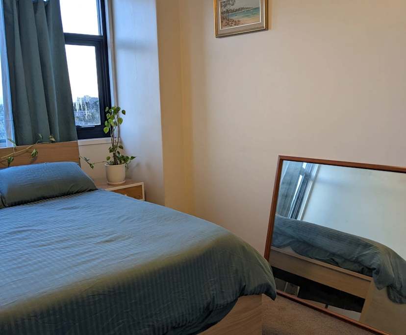 Furnished room with own bathroom
