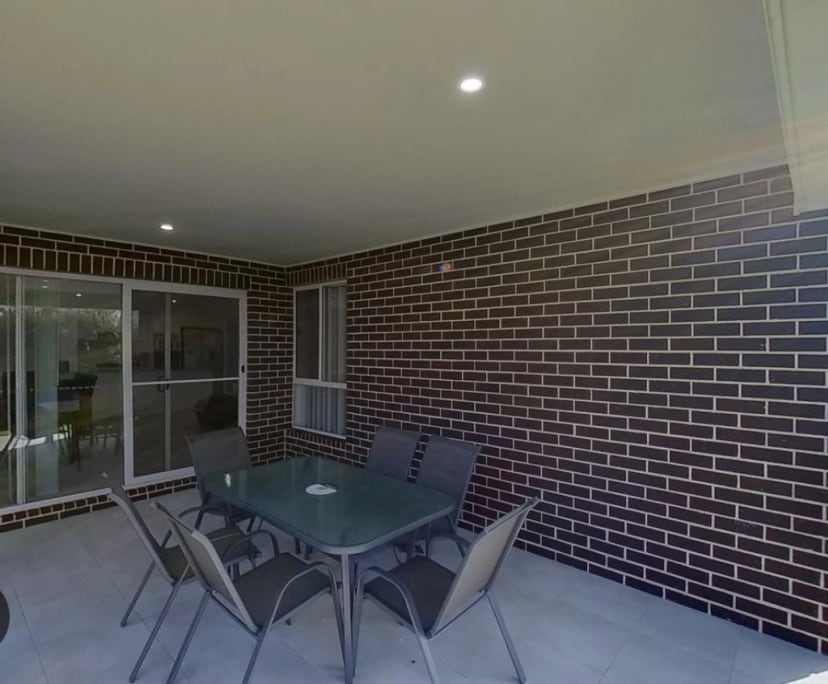 Room for Rent in Dubbo, NSW 180, Furnished, Share...