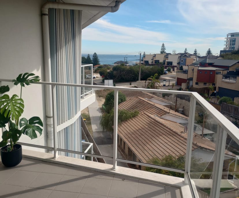 Furnished room with ensuite in a flatshare