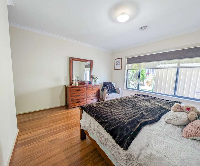 $196, Share-house, 5 bathrooms, South Morang VIC 3752