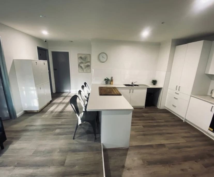 $250, Share-house, 6 bathrooms, Morwell VIC 3840