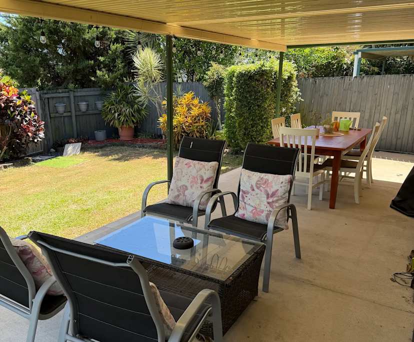 $375, Share-house, 3 bathrooms, Benowa QLD 4217