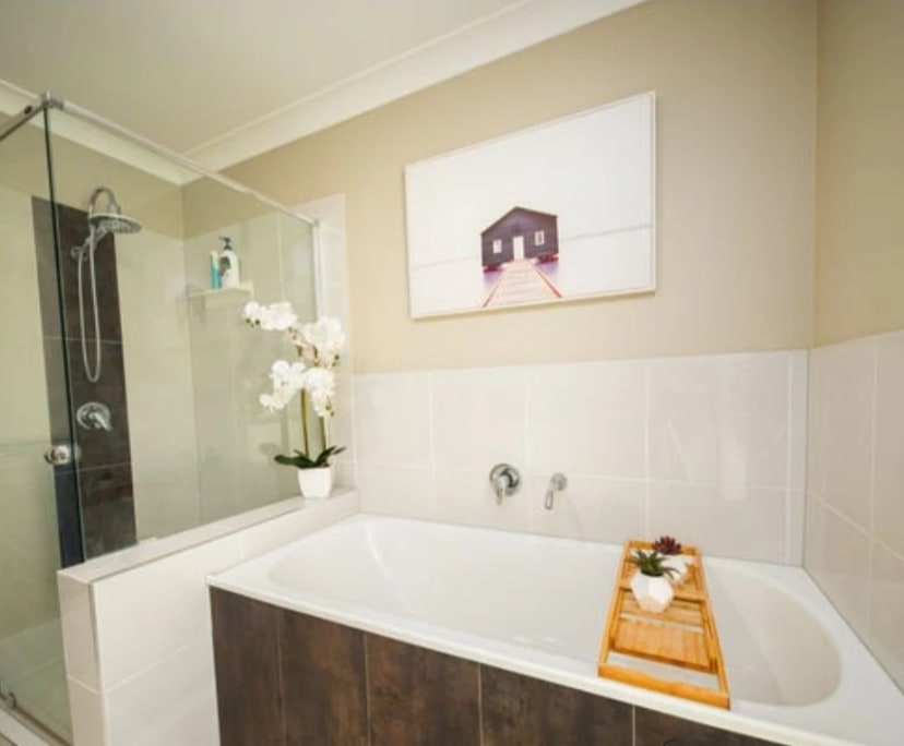 $250, Share-house, 5 bathrooms, Adare QLD 4343