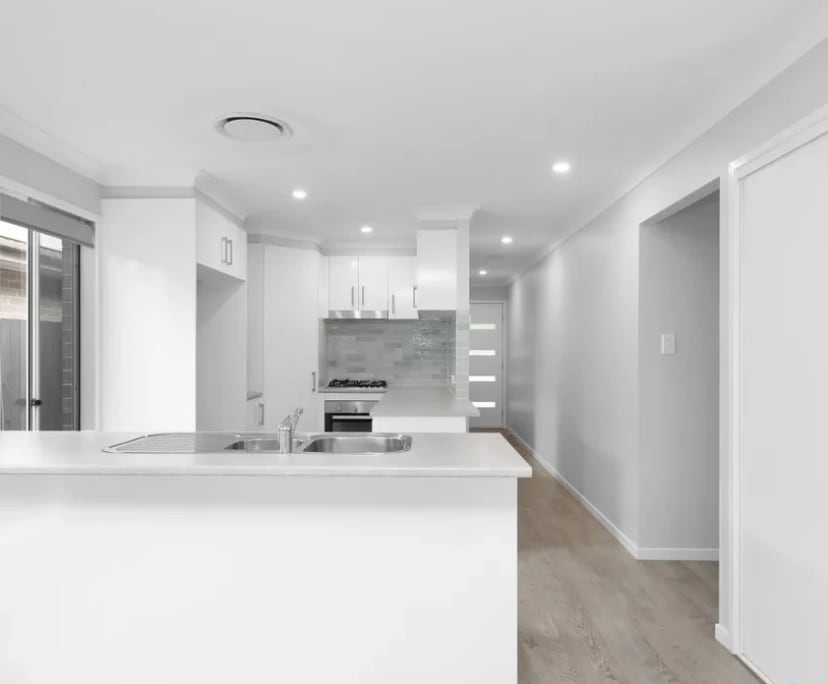 Unfurnished room with own bathroom