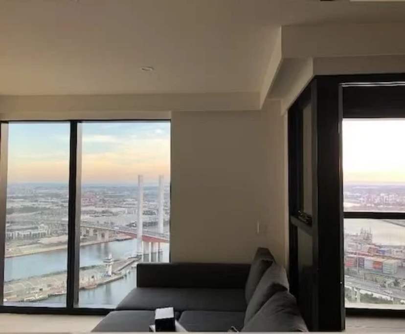 Whole property with 2 rooms for rent