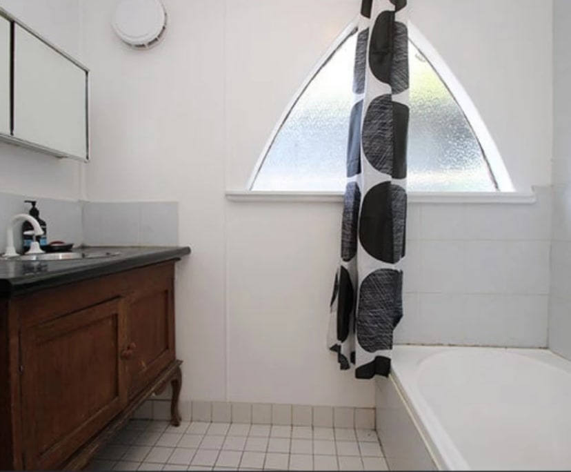 $190, Share-house, 3 bathrooms, Hamilton NSW 2303