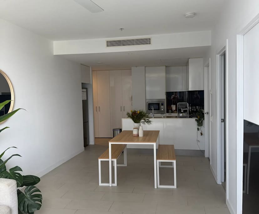 Furnished room in a flatshare