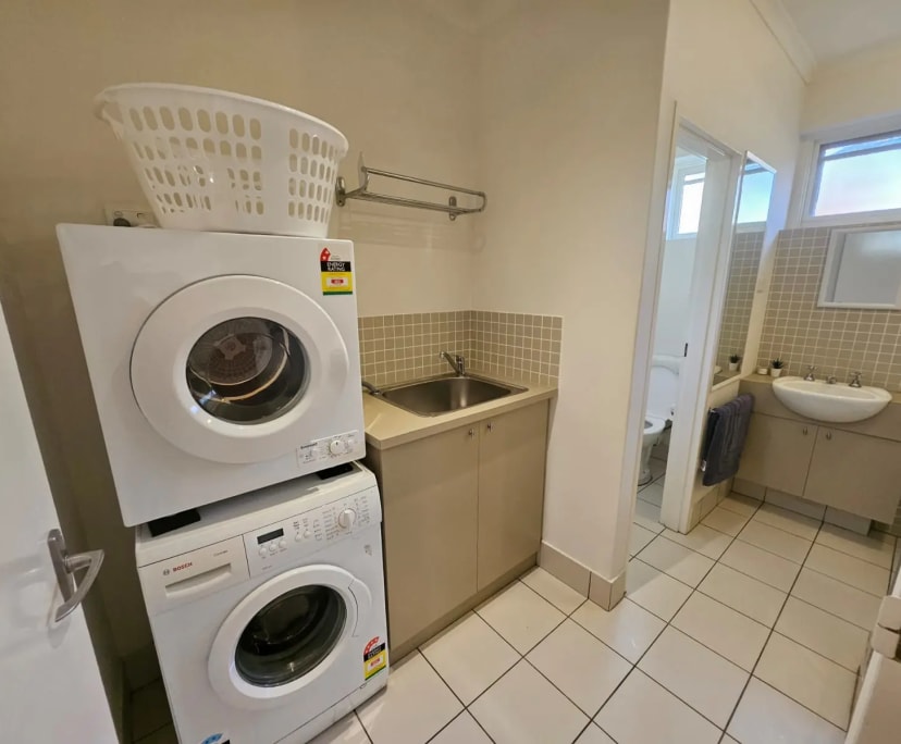 $340, Flatshare, 3 bathrooms, Saint Kilda East VIC 3183