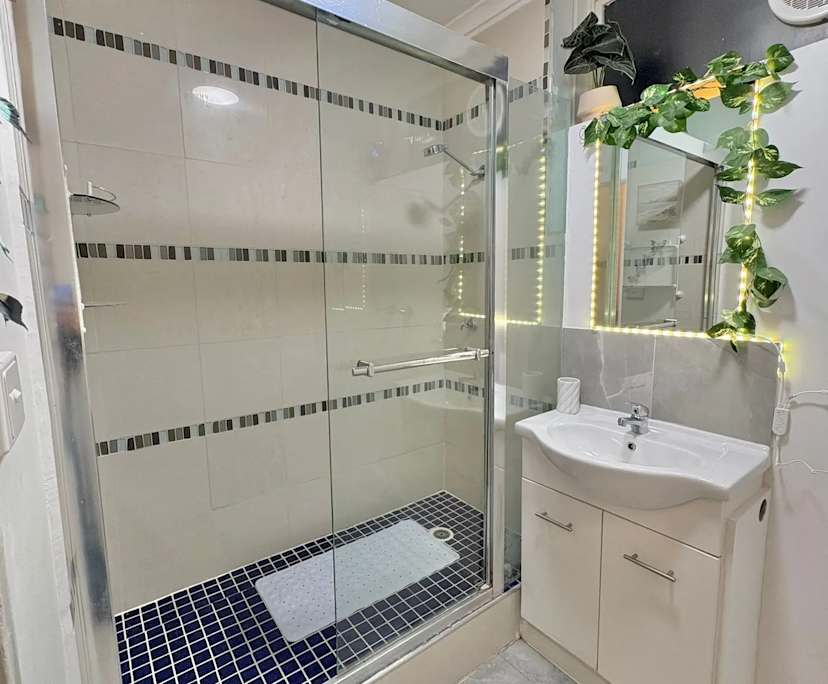 $325, Flatshare, 3 bathrooms, Caulfield VIC 3162