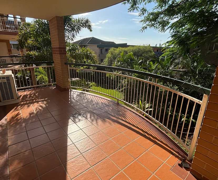 $335, Flatshare, 2 bathrooms, Coorparoo QLD 4151