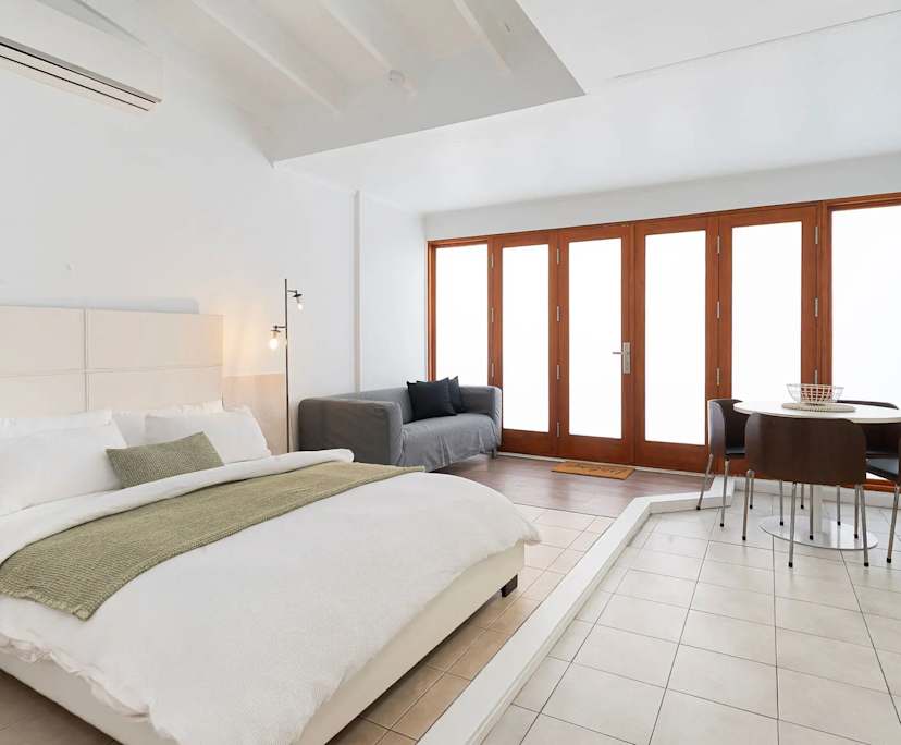 Furnished room studio flat for rent