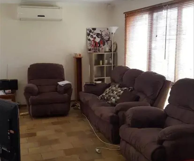 Room for Rent in Sydenham, Melbourne 150, Unfurni...