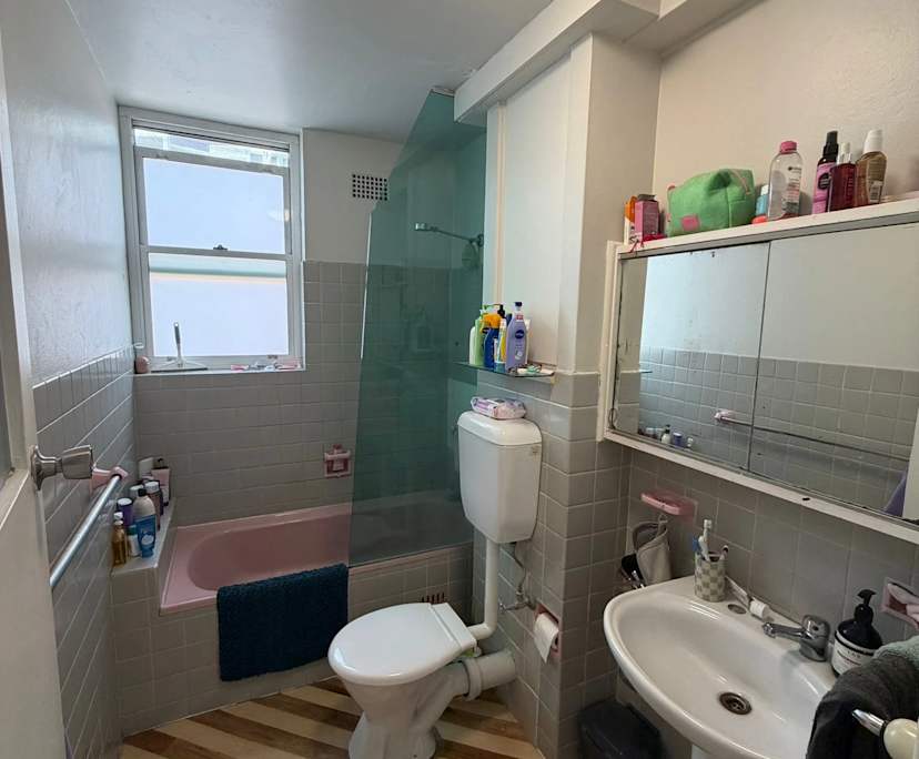 $350, Flatshare, 2 bathrooms, Bondi NSW 2026