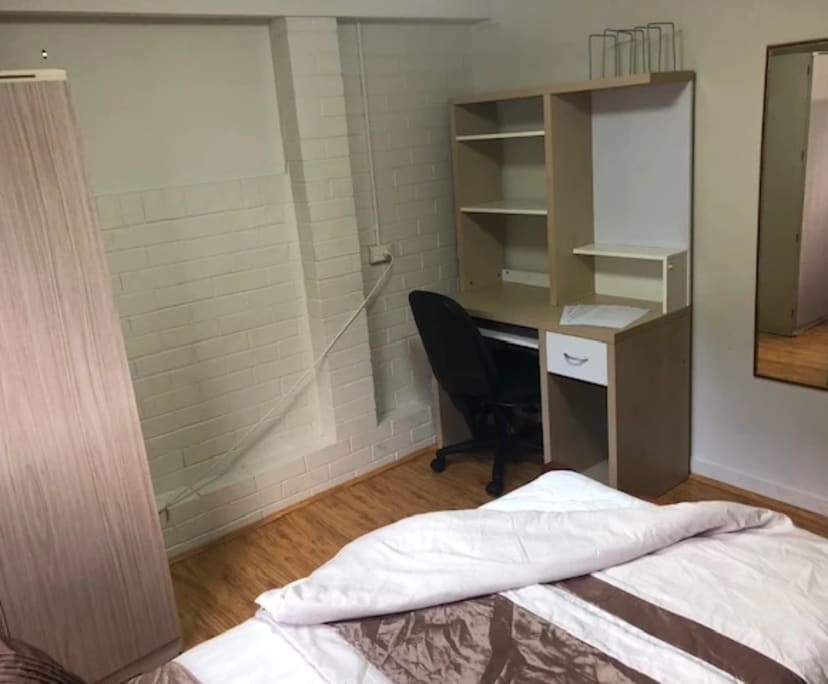 $260, Student-accommodation, 4 bathrooms, Coopers Plains QLD 4108