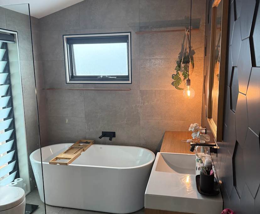 Unfurnished room in a share house