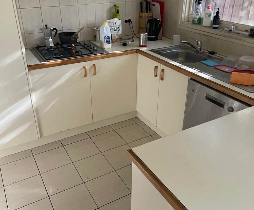 $275, Share-house, 3 bathrooms, Caulfield North VIC 3161