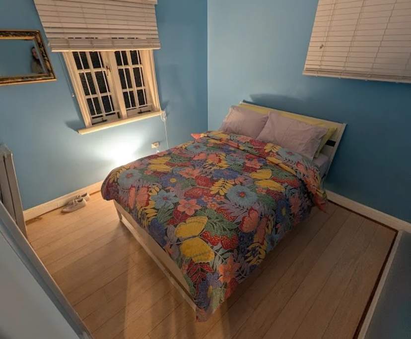 Furnished room in a share house