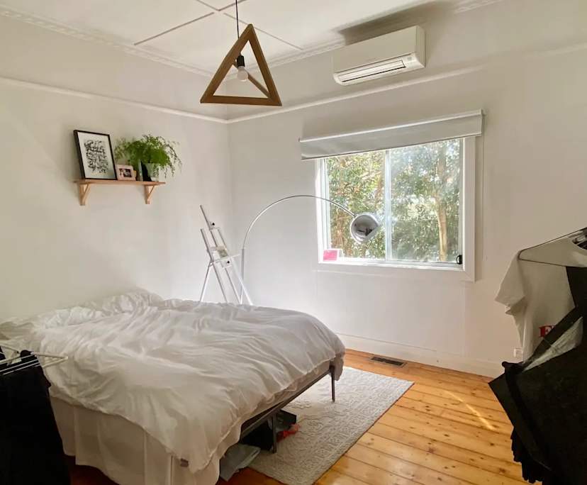 Unfurnished room in a share house