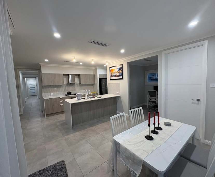 Room in a share house