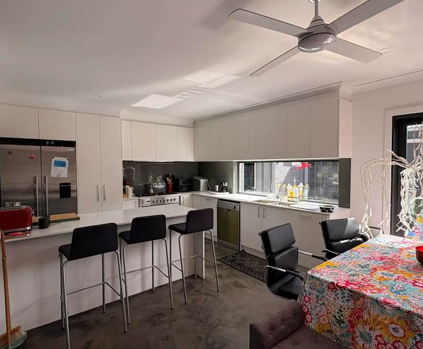 $240, Share-house, 3 bathrooms, Laverton VIC 3028