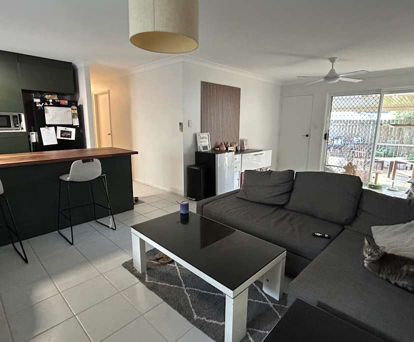Furnished room in a share house