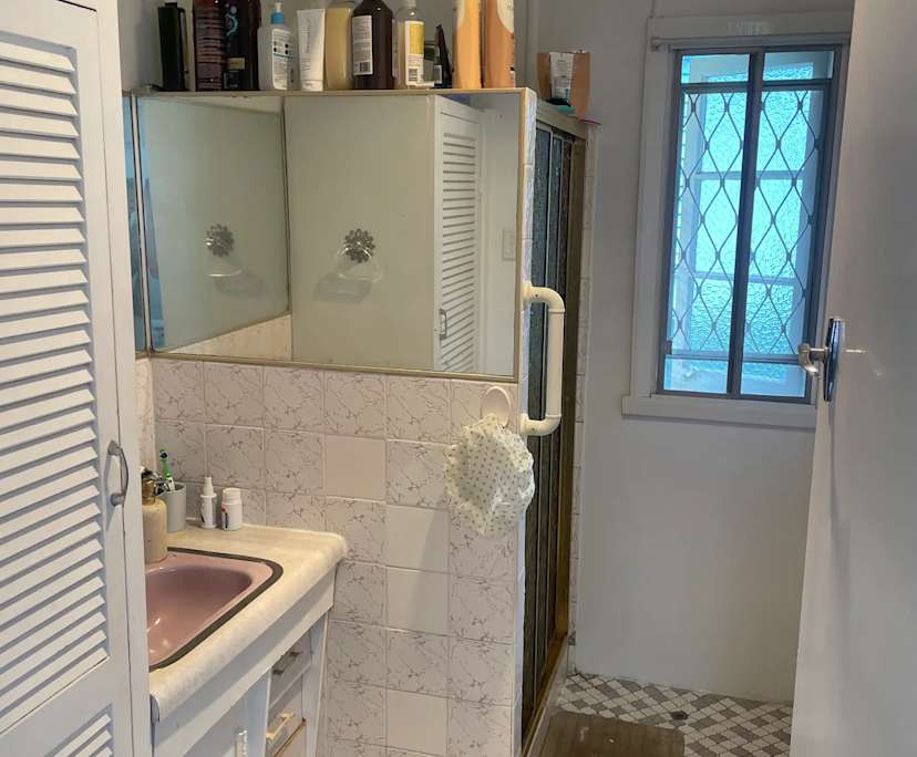 $210, Share-house, 3 bathrooms, Mitchelton QLD 4053