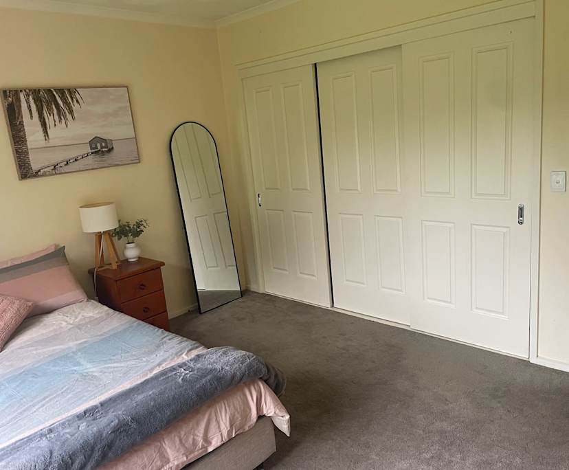 Furnished room with own bathroom