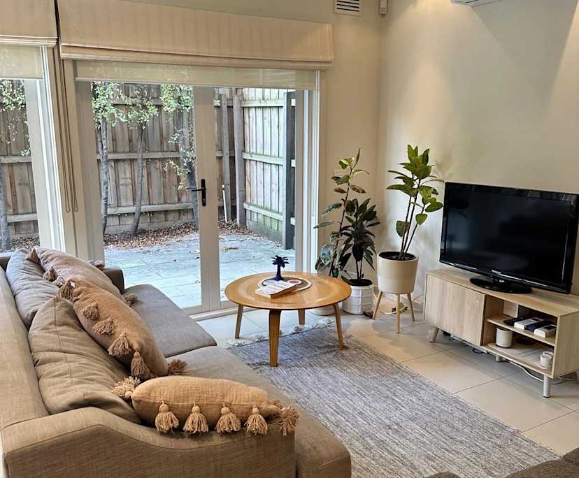 $380, Share-house, 3 bathrooms, Windsor VIC 3181