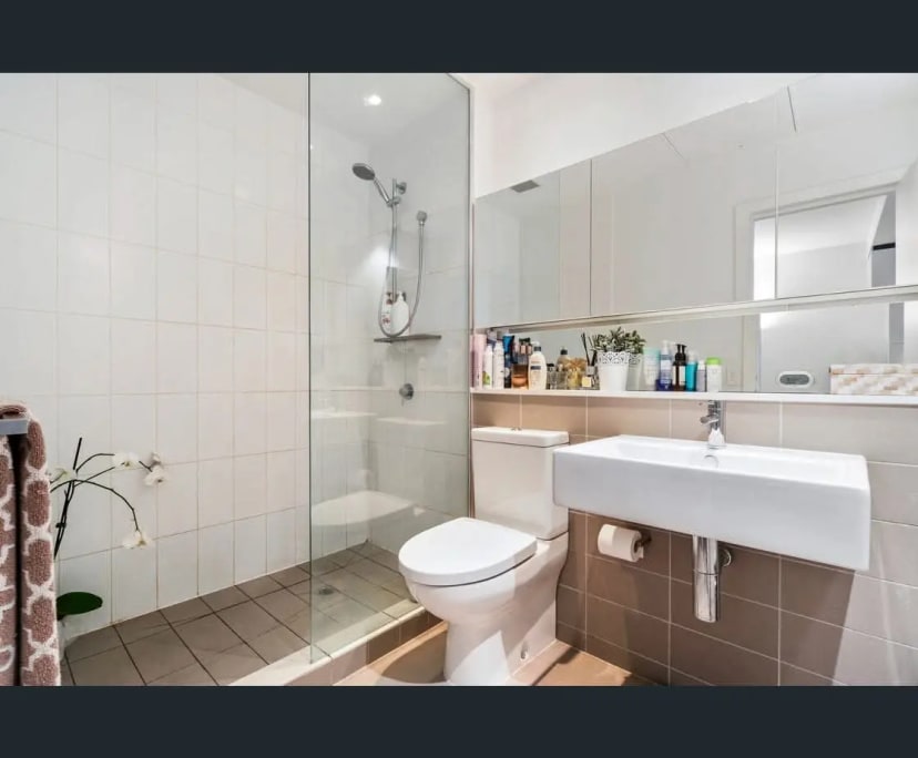 $310, Flatshare, 2 bathrooms, Melbourne VIC 3004