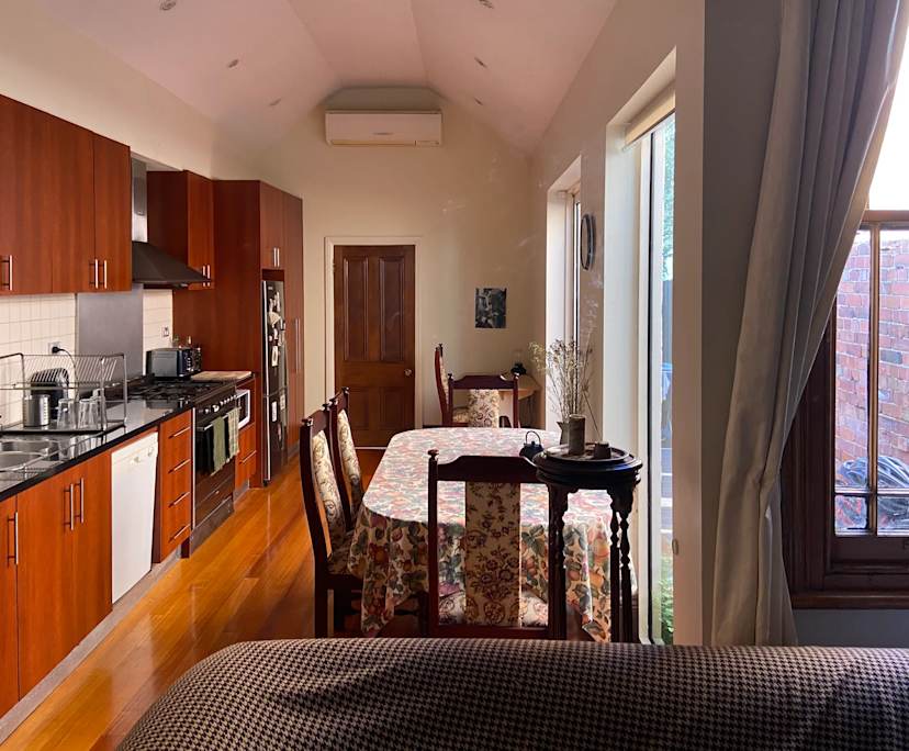 Unfurnished room in a share house