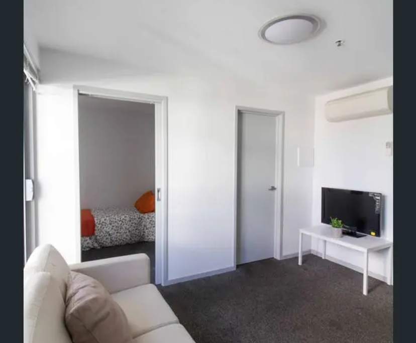 $570, Student-accommodation, 2 bathrooms, Clayton VIC 3168