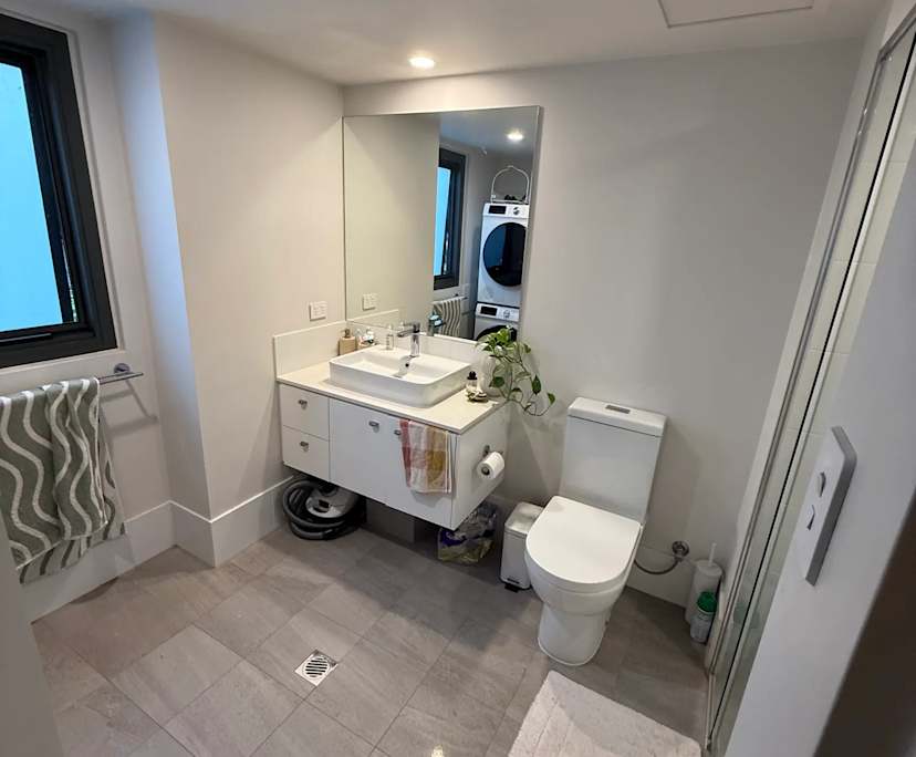 $350, Flatshare, 2 bathrooms, Palmyra WA 6157