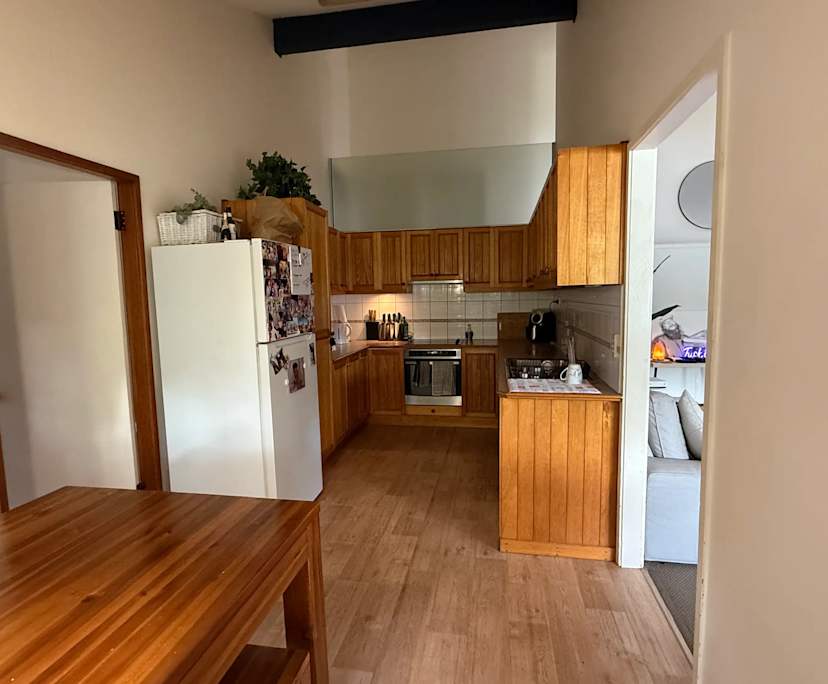 Room in a share house
