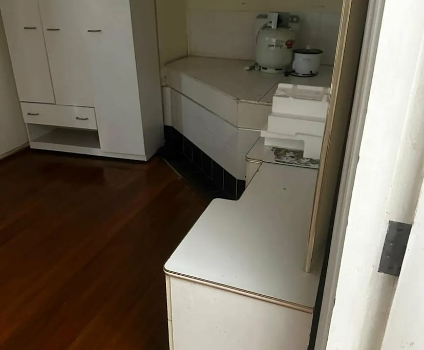 Furnished room granny flat for rent