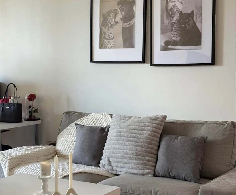 Furnished room with own bathroom