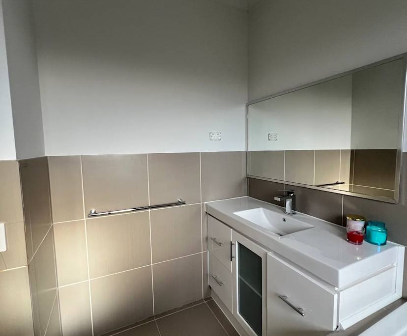 $250, Share-house, 3 bathrooms, Roxburgh Park VIC 3064