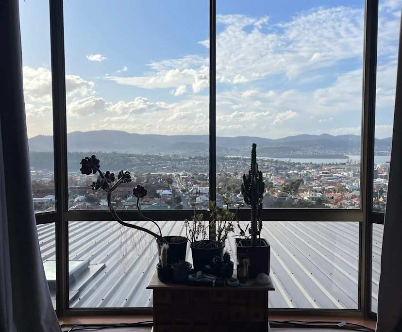 Unfurnished room in a share house