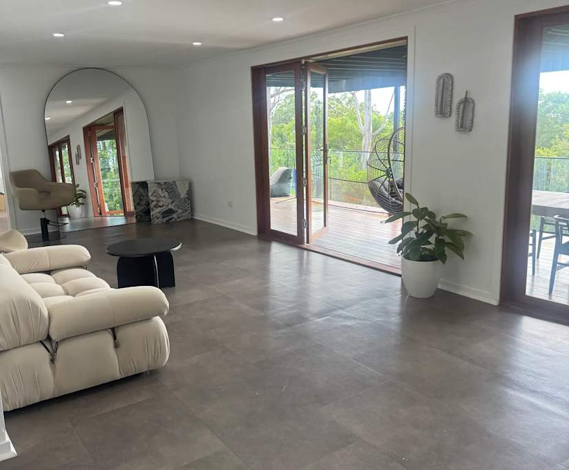 $380, Share-house, 5 bathrooms, Currumbin Waters QLD 4223