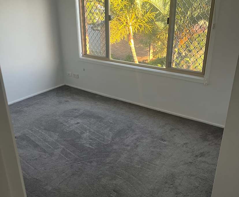 $300, Flatshare, 2 bathrooms, Banora Point NSW 2486