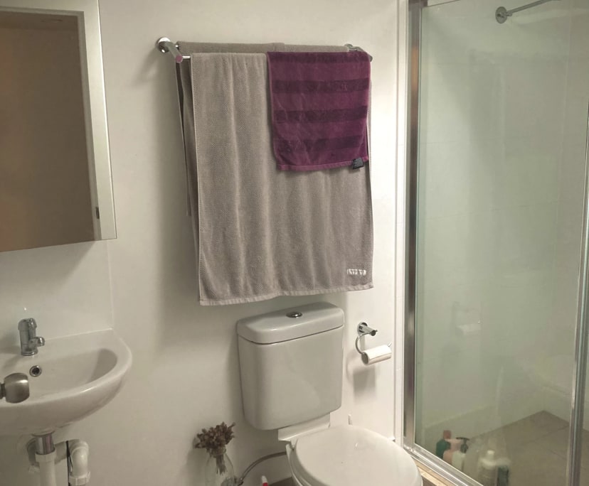 $165, Share-house, 2 bathrooms, Paddington QLD 4064
