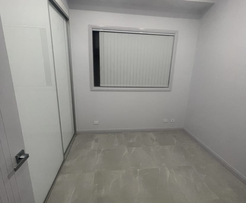 Unfurnished room in a share house