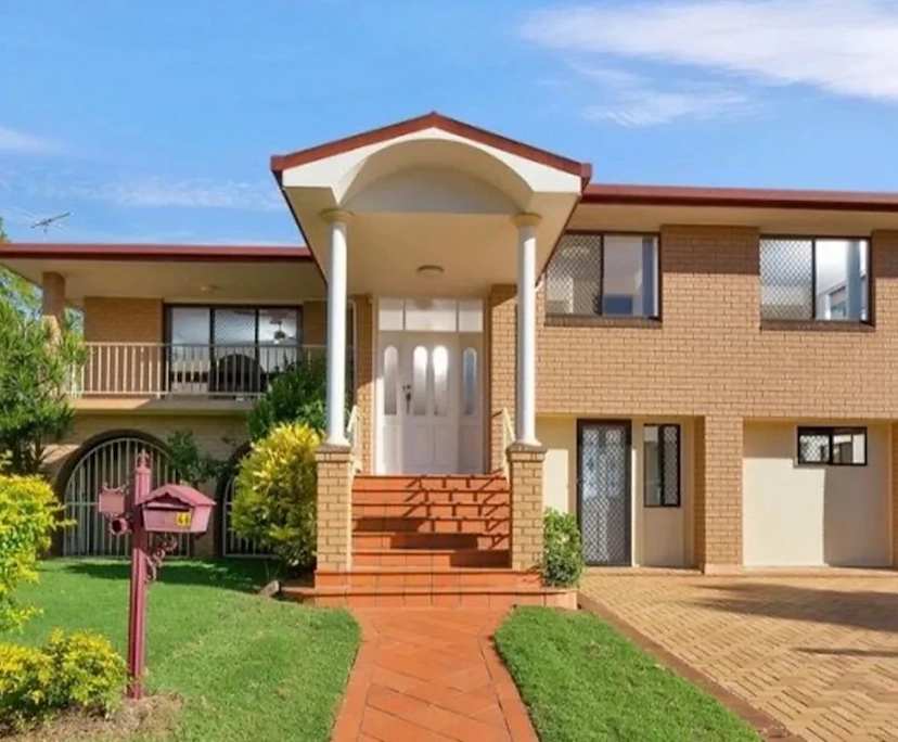 Room in a share house