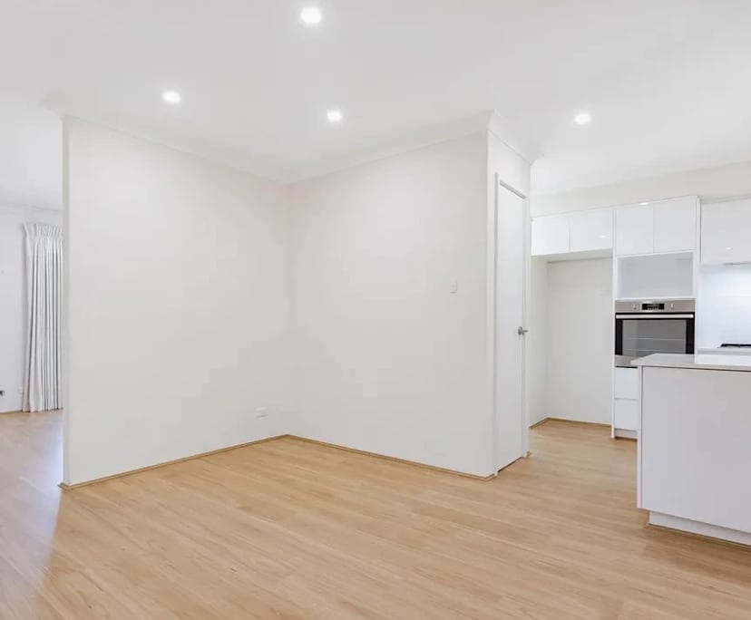 $900, Whole-property, 3 bathrooms, Padbury WA 6025