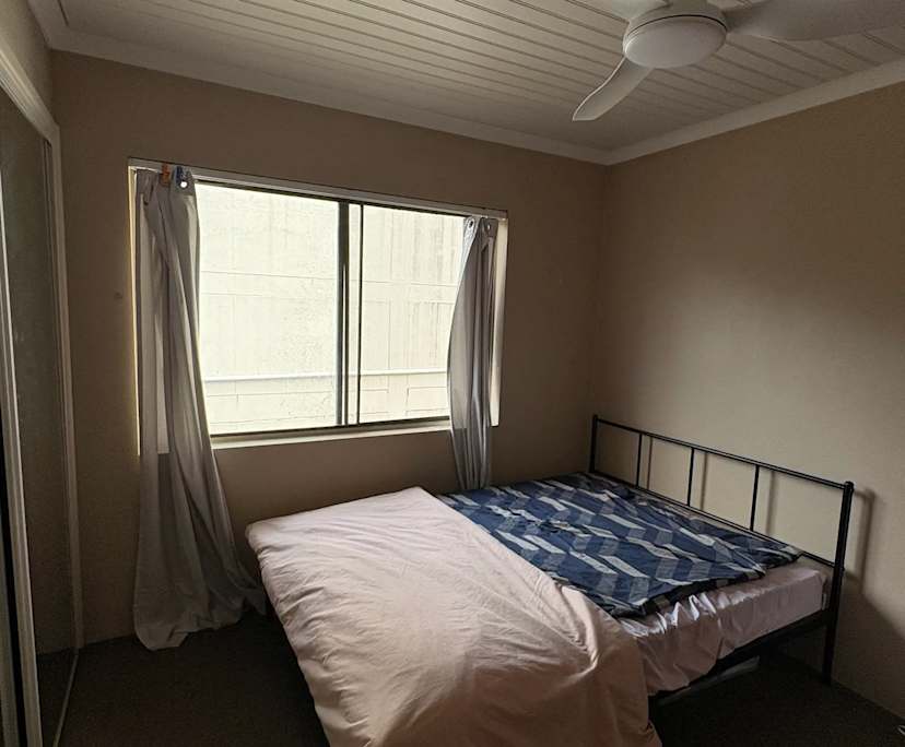 $650, Whole-property, 2 bathrooms, Surfers Paradise QLD 4217