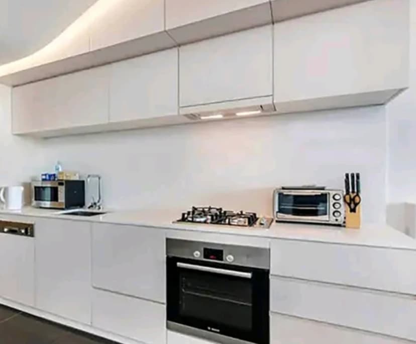 Furnished room with ensuite in a flatshare