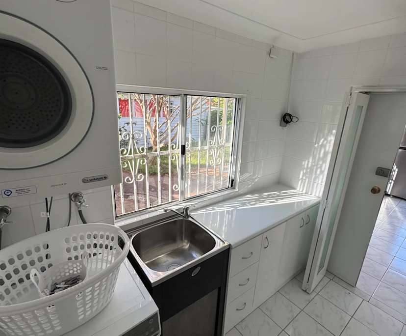 $425, Share-house, 6 bathrooms, Maroubra NSW 2035
