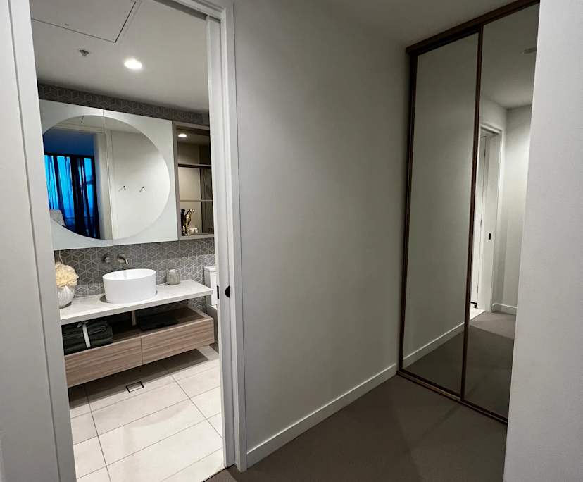 $570, Flatshare, 3 bathrooms, Port Melbourne VIC 3207