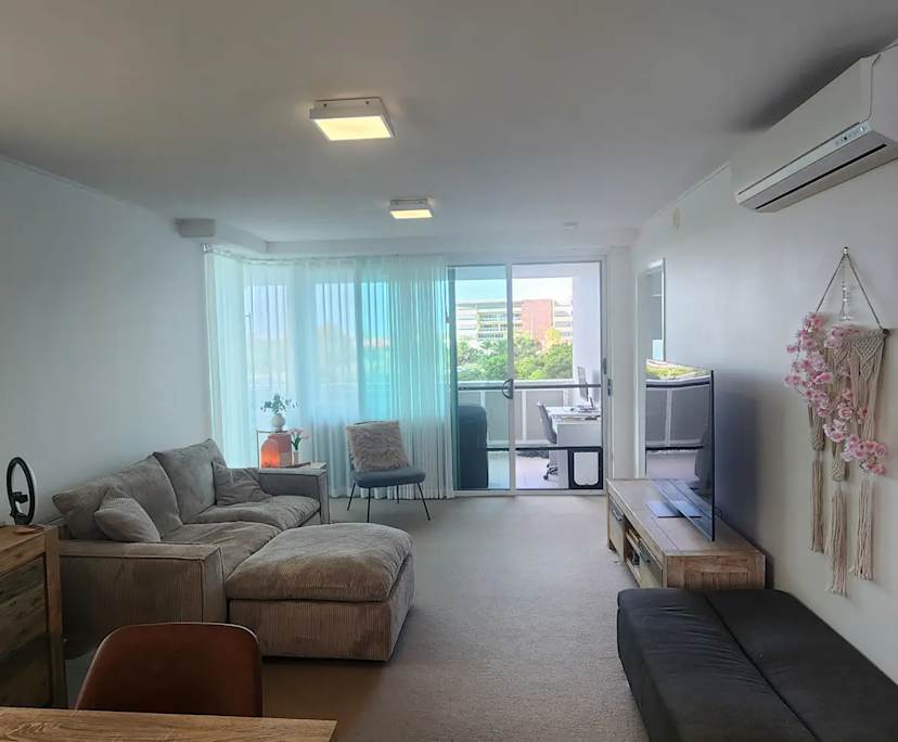Unfurnished room with own bathroom